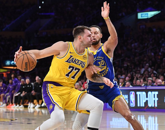 东契奇43分12板难救主，湖人揭幕战暴露3大问题 NBA化学反应不足