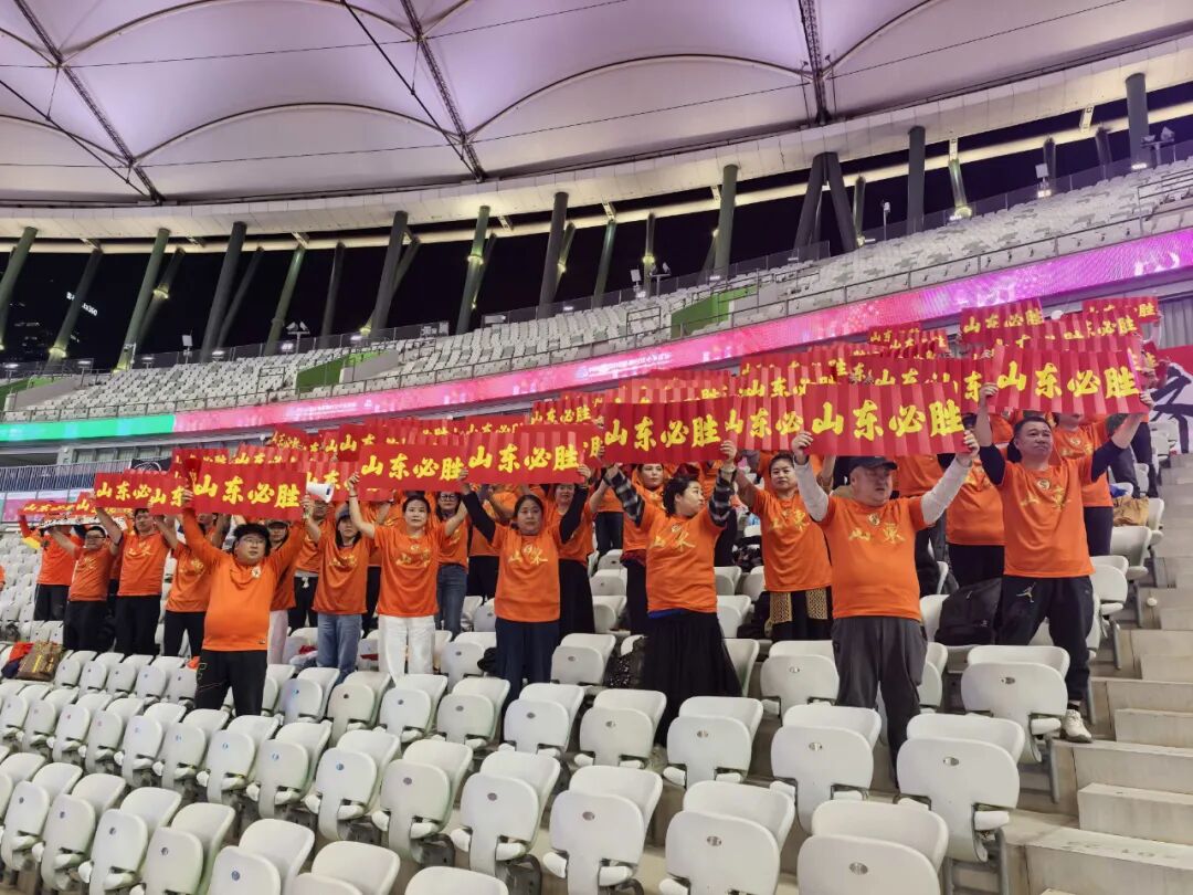 中超背景下：山东与辽宁25日争冠，19:45深圳见证一战