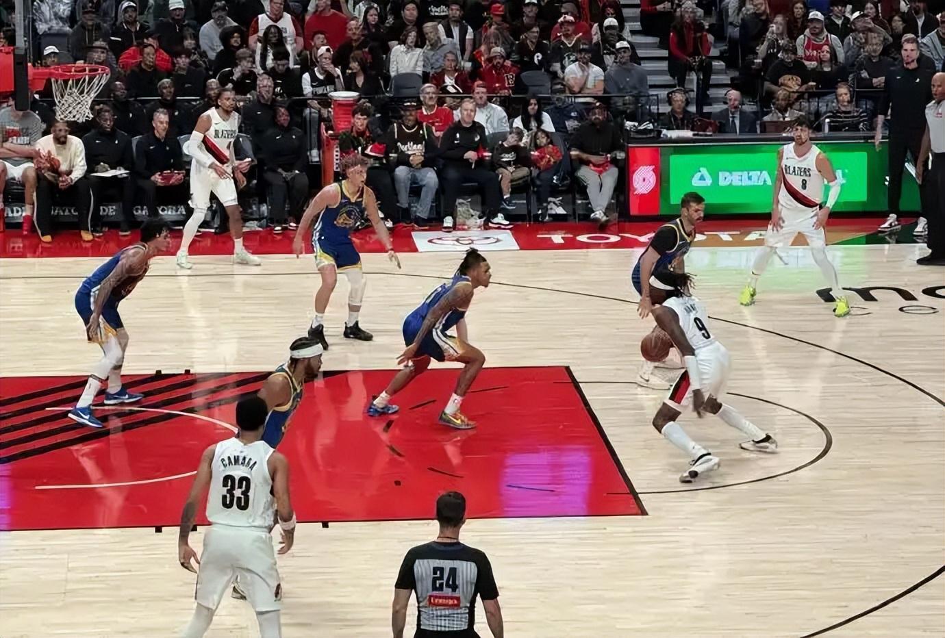 勇士队首败：客场被开拓者狂甩20分，NBA失误暴露25次