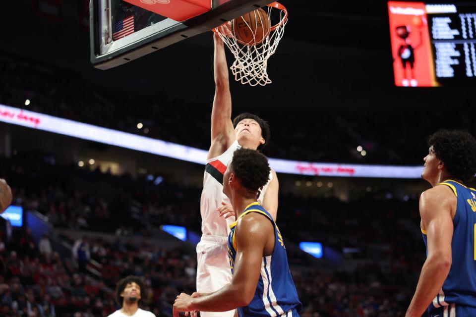 杨瀚森7分14秒绽放光芒！斯普利特临时执教带来的内线博弈与开拓者之路