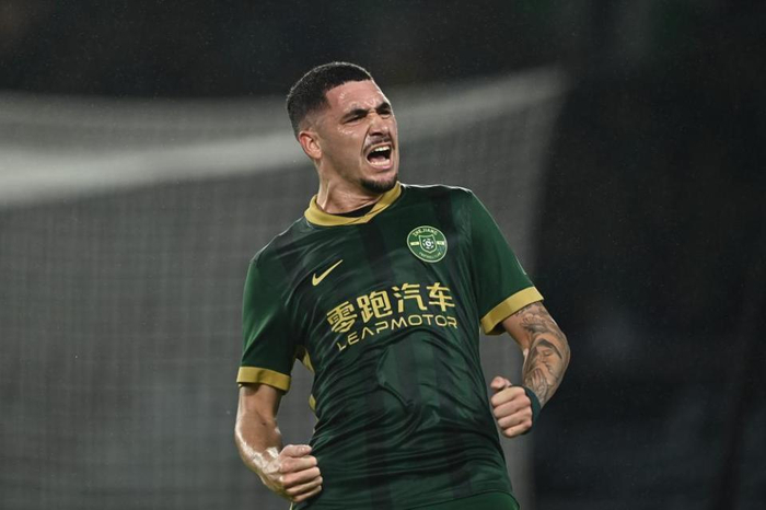 亚戈连续4场破门难掩浙江队客场爆冷1比1被河南队逼平