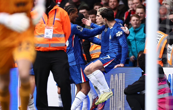 切尔西英超再遭桑德兰挑战，0-0平局背后的呐喊与失望