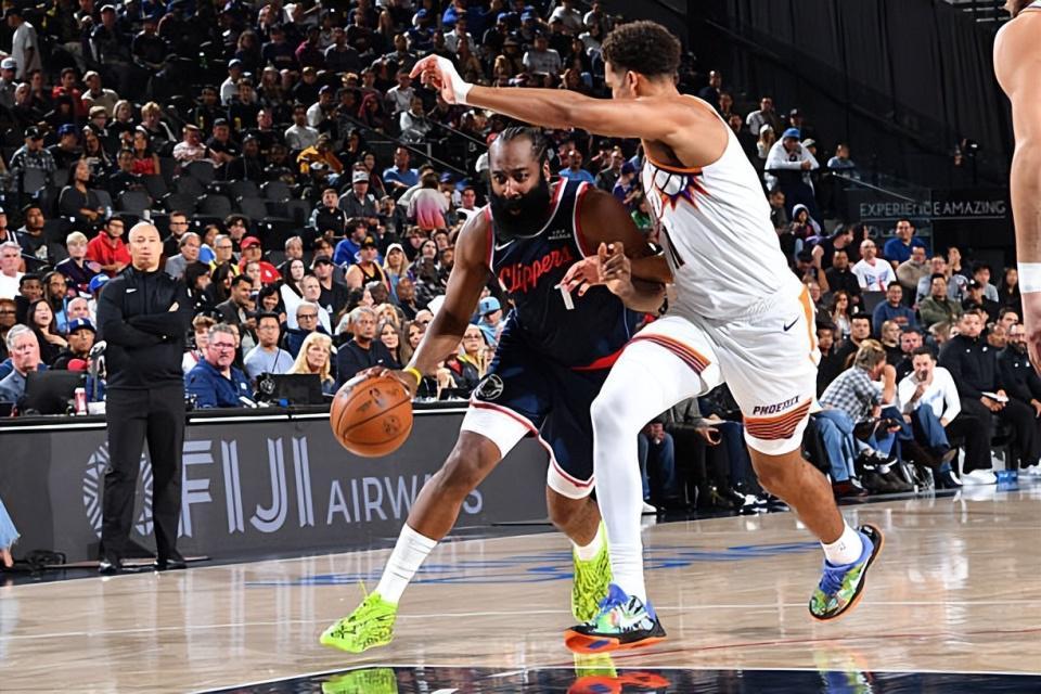 快船129比102痛击太阳，哈登内线发威爆砍30分迎首胜