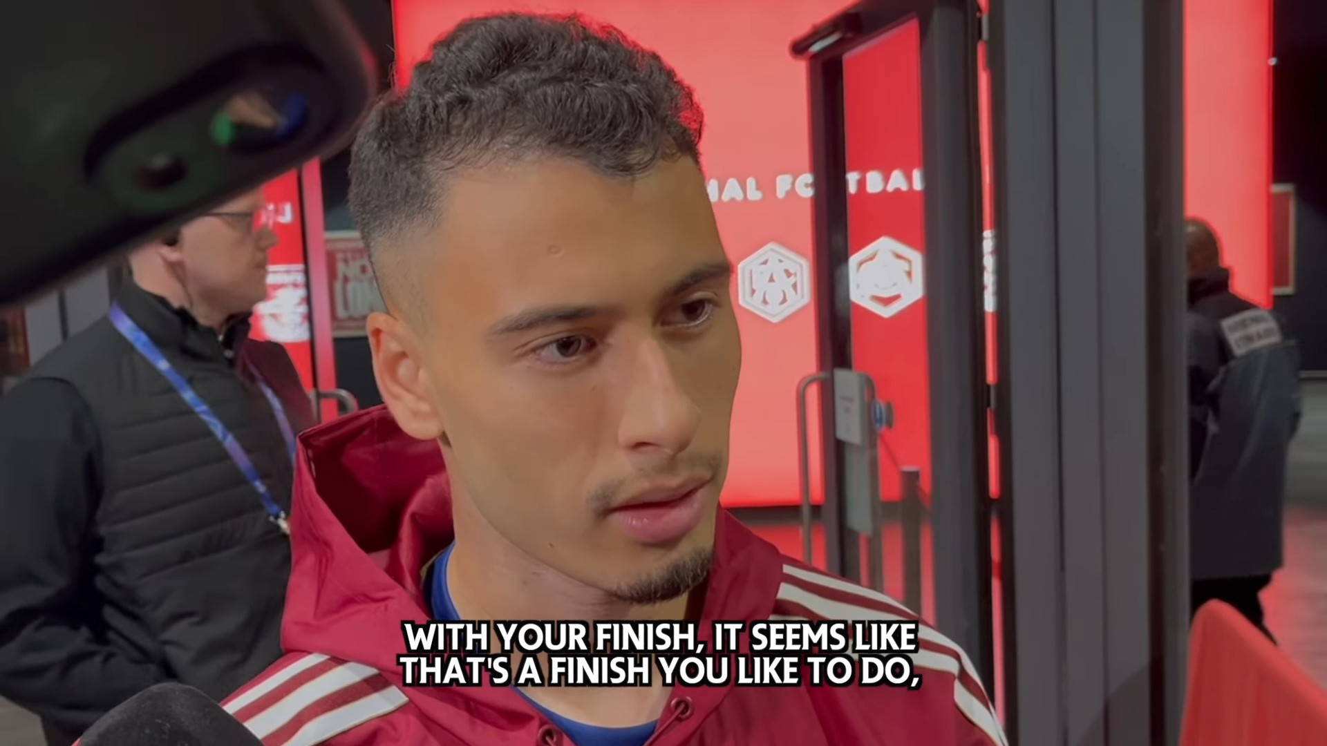 英超第9轮阿森纳火力全开，马丁内利再度爆发引爆水晶宫