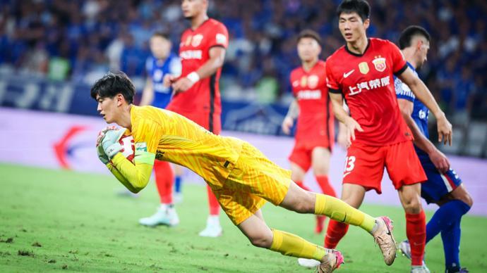 中超第28轮：海港蒋光太感冒重伤缺阵，鲁能三叉戟威胁海港争冠防线