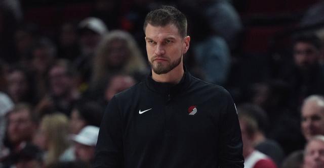 勇士赛季首败遭开拓者21分狂轰，科尔夸赞代理教头斯普利特才华横溢