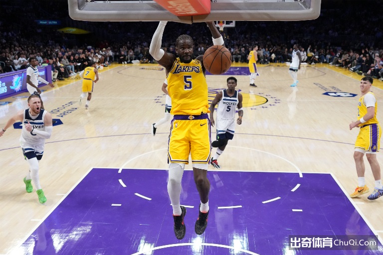 湖人128-110大胜森林狼，里夫斯力挺艾顿篮下杀伤力爆棚