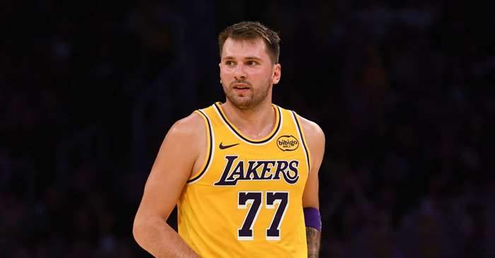 湖人狂虐森林狼126-101 东契奇49分秀恩仇防守崩盘引爆NBA话题