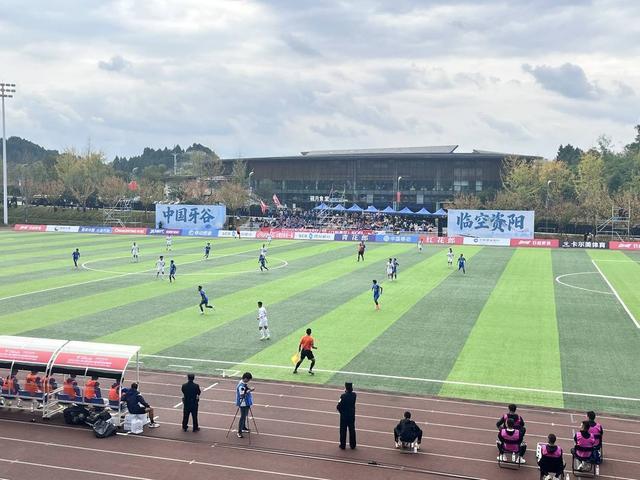 川超资阳中国牙谷0-1惜败内江重龍酒,橘子吉祥物成赛场另类“主角”