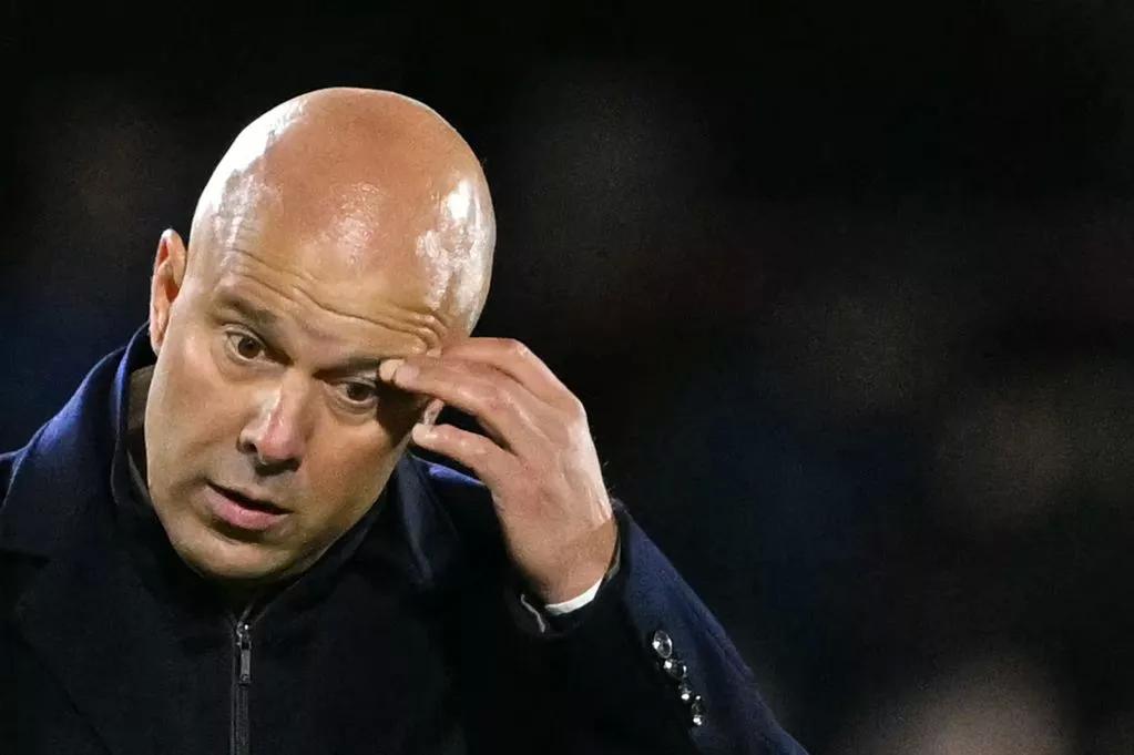 英超再遭4连败!利物浦2-3惨败布伦特福德,斯洛特指挥成最大隐患