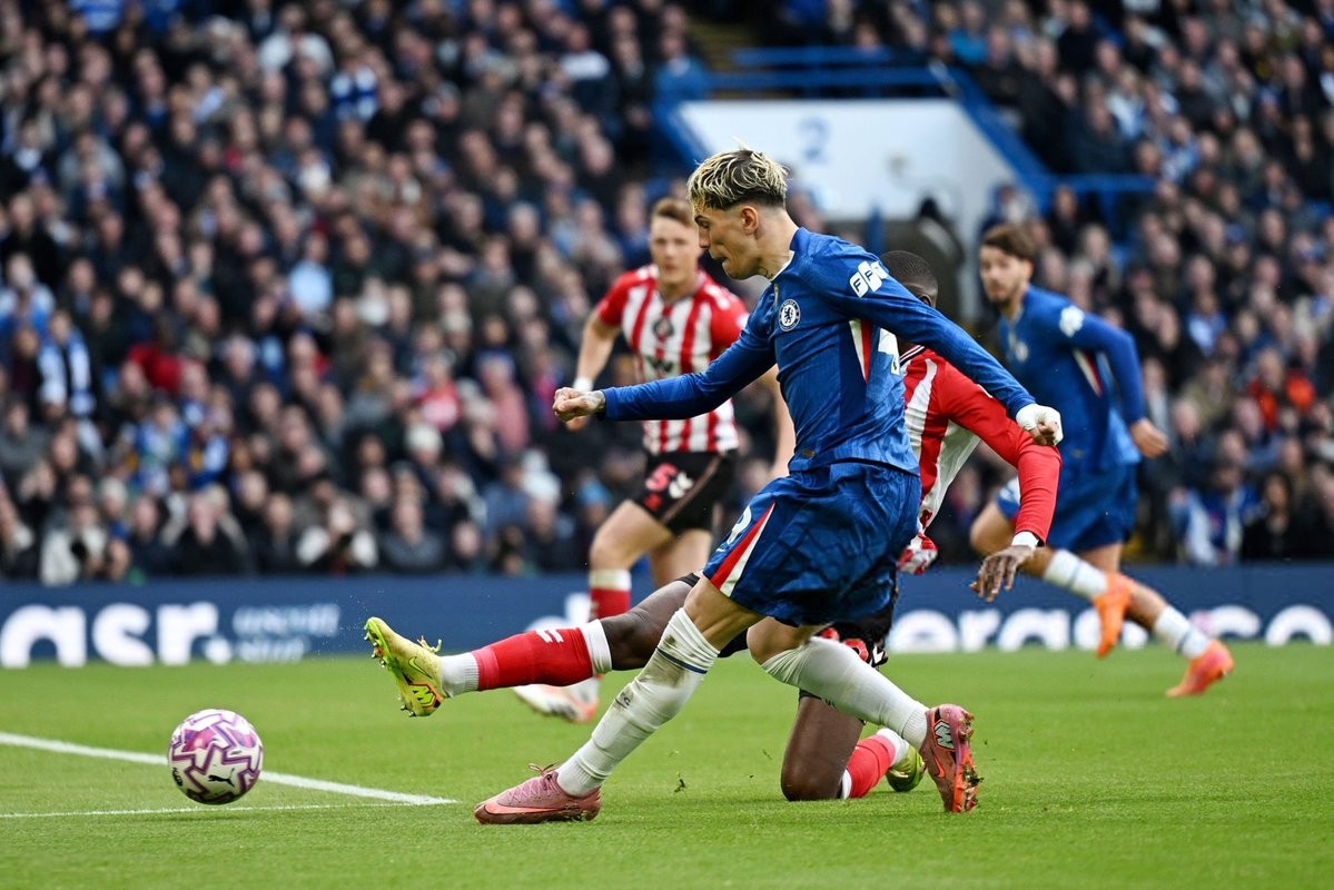 英超切尔西主场1-2桑德兰，特里直言年轻阵容是争冠最大软肋