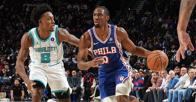 76人125-121险胜黄蜂，鲍尔27分难阻队伍晋级尴尬