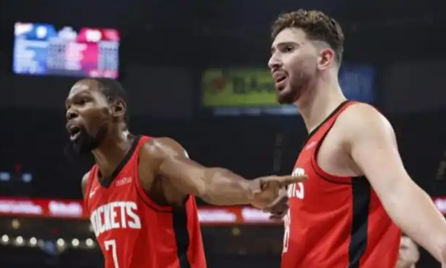 火箭遭遇两连败，阿杜37岁砍37分仍难救主，乌度卡战术遭质疑