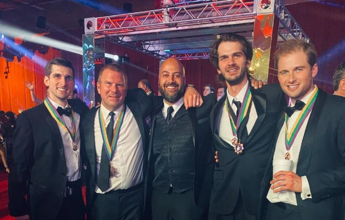 火箭小史密斯5年1.22亿续约引热议！伊森两场低迷考验乌度卡忍耐底线