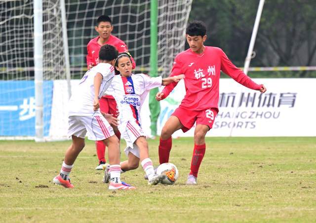 里昂U14在钱潮杯首秀遭尴尬：4战全败后9-1大胜杭州U14，法甲青训究竟怎么了？