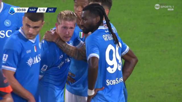 德布劳内点球决断英超赛场 国际米兰与那不勒斯意甲激战持续