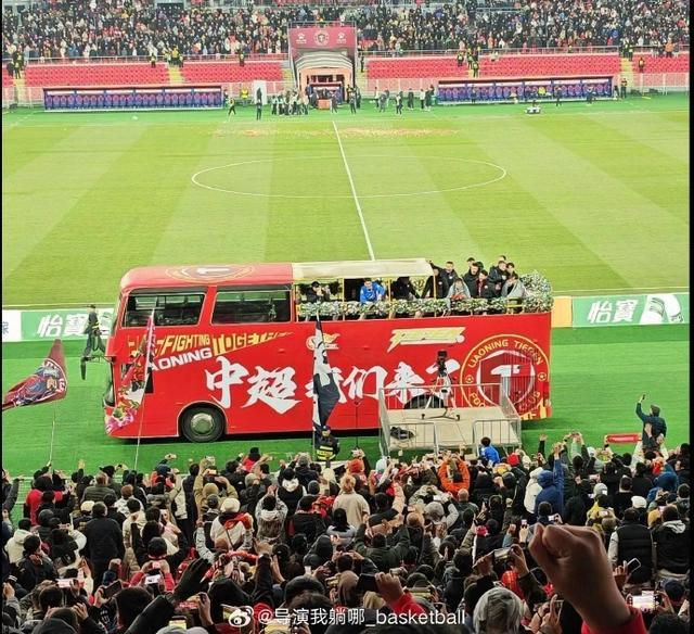 中甲铁人19胜锁冠，李金羽率辽足提前升超燃爆赛场