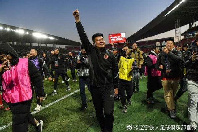 辽宁铁人中甲豪取冠军！28轮仅两败冲超，李金羽带队实力碾压