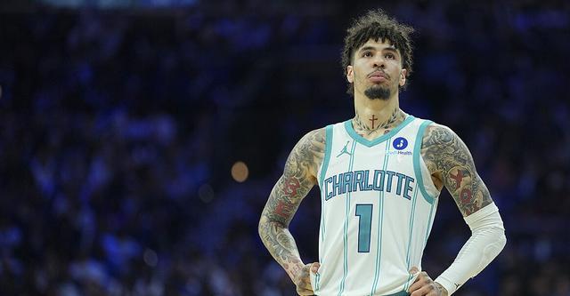 黄蜂惜败76人125-121，查尔斯怒评拉梅洛防守，勇敢冲击总冠军梦