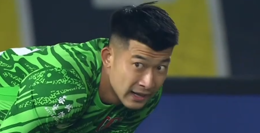 中超第28轮成都蓉城0-2溃败，戴维森双响申花望逆袭希望