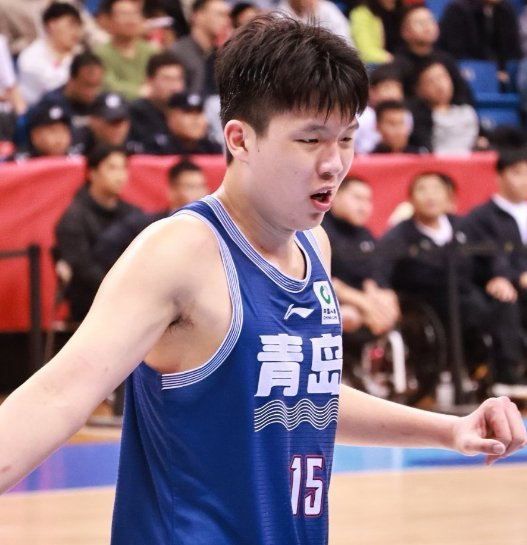 杨瀚森瞄准2025年NBA选秀 中国篮球新星能否撑起易建联之后的未来？