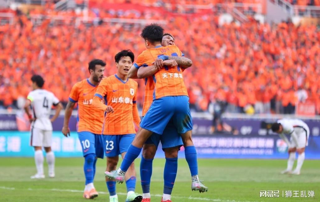 中超争冠成笑话！上海海港亚冠失利后3-1惨遭山东泰山逆转
