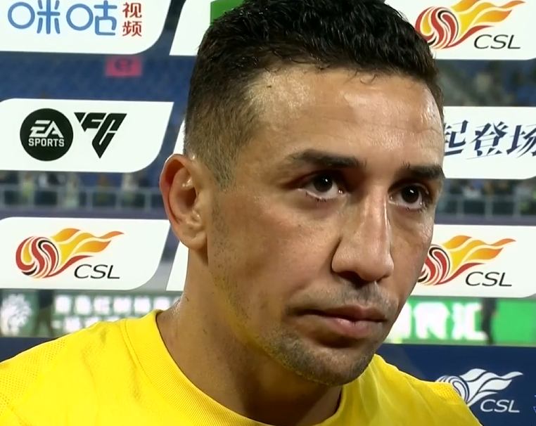 中超28轮：成都蓉城费利佩读秒绝平，青岛戴维森两球难救主