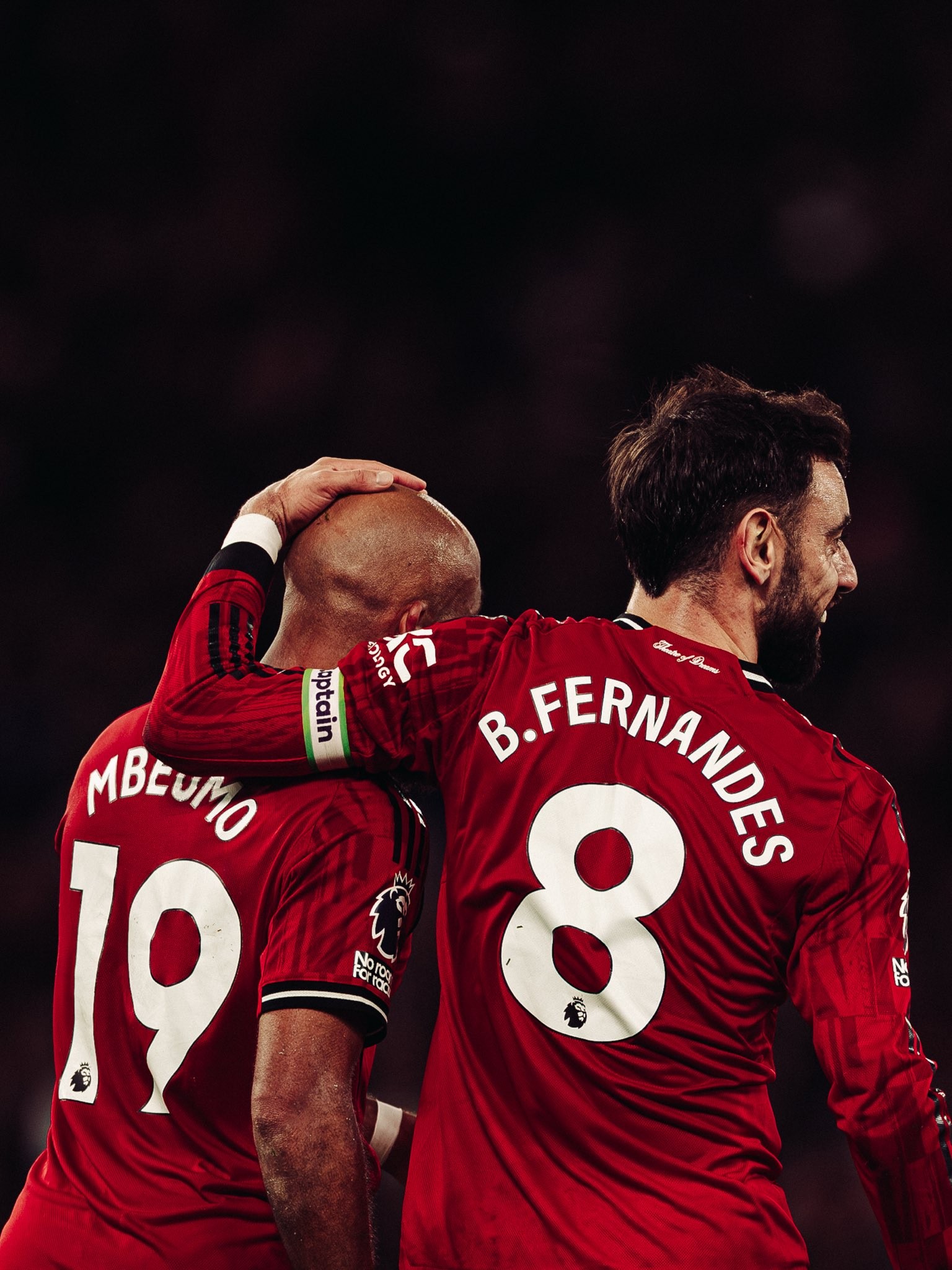 曼联4-2击败布莱顿，布鲁诺-费尔南德斯300场狂轰100球引爆英超