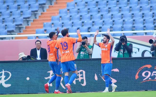中超第28轮惊爆四大劲旅纷纷失分，国安补时遭逆转被痛批放水