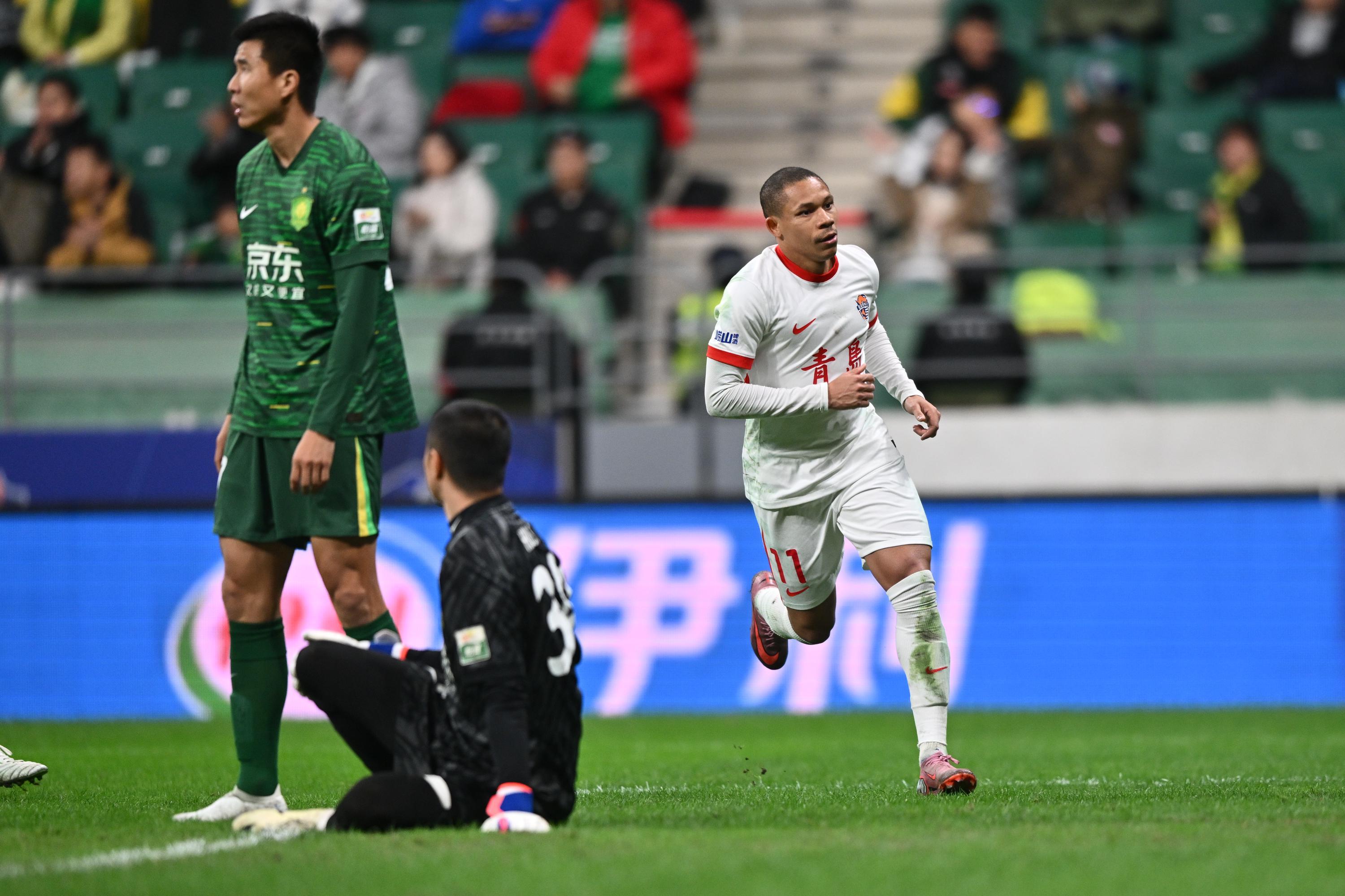 青岛海牛4-2逆转国安惊现中超生死战，降级区风云再起