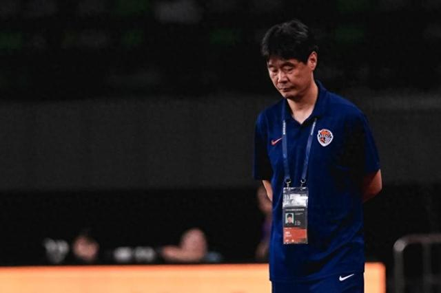 青岛海牛客场4-2逆转北京国安，保级大战烽火再起！