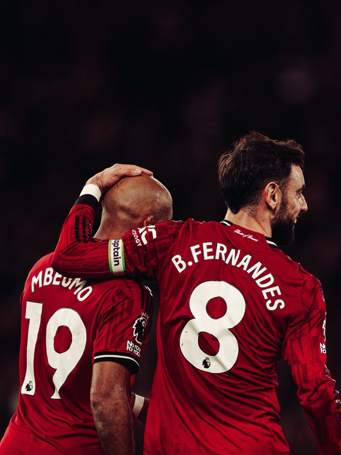 曼联4-2布莱顿，B费300场成曼联铁军领袖