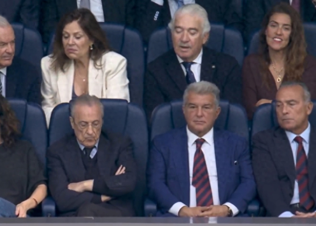 姆巴佩世界波被吹，维尼修斯点球作废！皇马主场对巴萨争议判罚引爆西甲