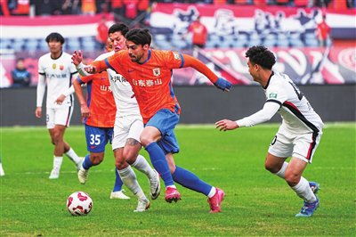 中超第28轮：山东泰山3-1逆转上海海港，冠军悬念彻底拉满