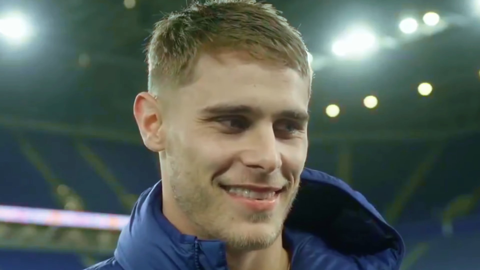 英超第9轮：热刺3-0痛击埃弗顿，范德芬爆发2球震撼维卡里奥神扑