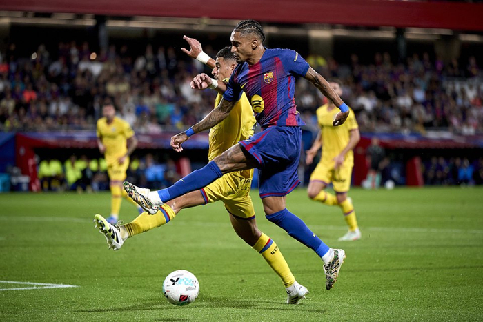 拉菲尼亚伤病复发，巴塞罗那复出安排暴露弗里克急躁隐患