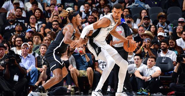 篮网客场败给马刺：托马斯40分难救主，文班亚马31+14再现统治力