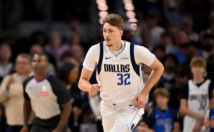 马刺新赛季冲击季后赛！迪伦哈珀狂砍20分，托尼·帕克影子现身NBA