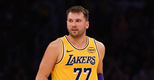 卢卡·东契奇连续准三双爆发!湖人新赛季首胜背后他才是真MVP