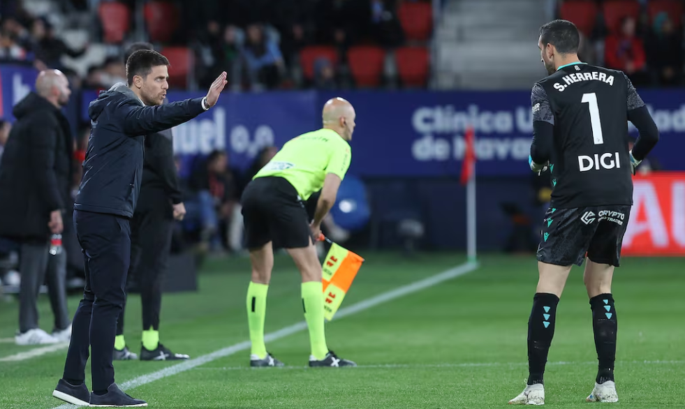 西甲奥萨苏纳2-3塞尔塔：布迪米尔错失点球难救主，防守失误埋雷队命