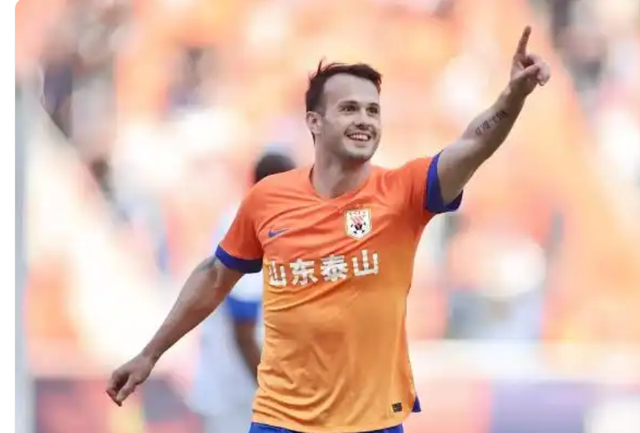 中超最新爆炸变动：韩鹏离队转战全运，瓦科引发三队争夺战