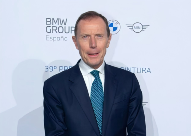 西甲国家德比皇马2-1逆转巴萨,领先五分显霸主姿态