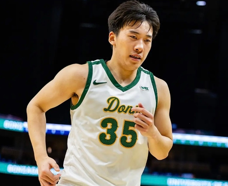 王俊杰NCAA新高23分难救主，赵维伦出场3分钟无建树，旧金山大学79-74惜败犹他州立