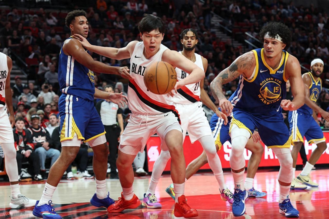 湖人凭借艾顿强势抗衡开拓者，杨瀚森迎来爆发机会东契奇缺阵