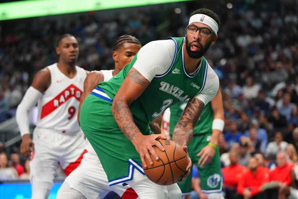 独行侠139-129狂胜猛龙，弗拉格和浓眉哥联手爆发，新赛季首胜终现曙光