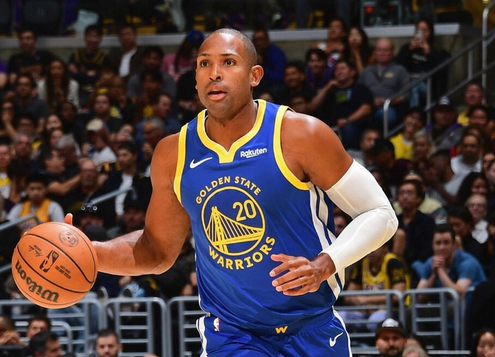 科尔主动放弃霍福德对灰熊出战，勇士能靠这策略拿下快船？