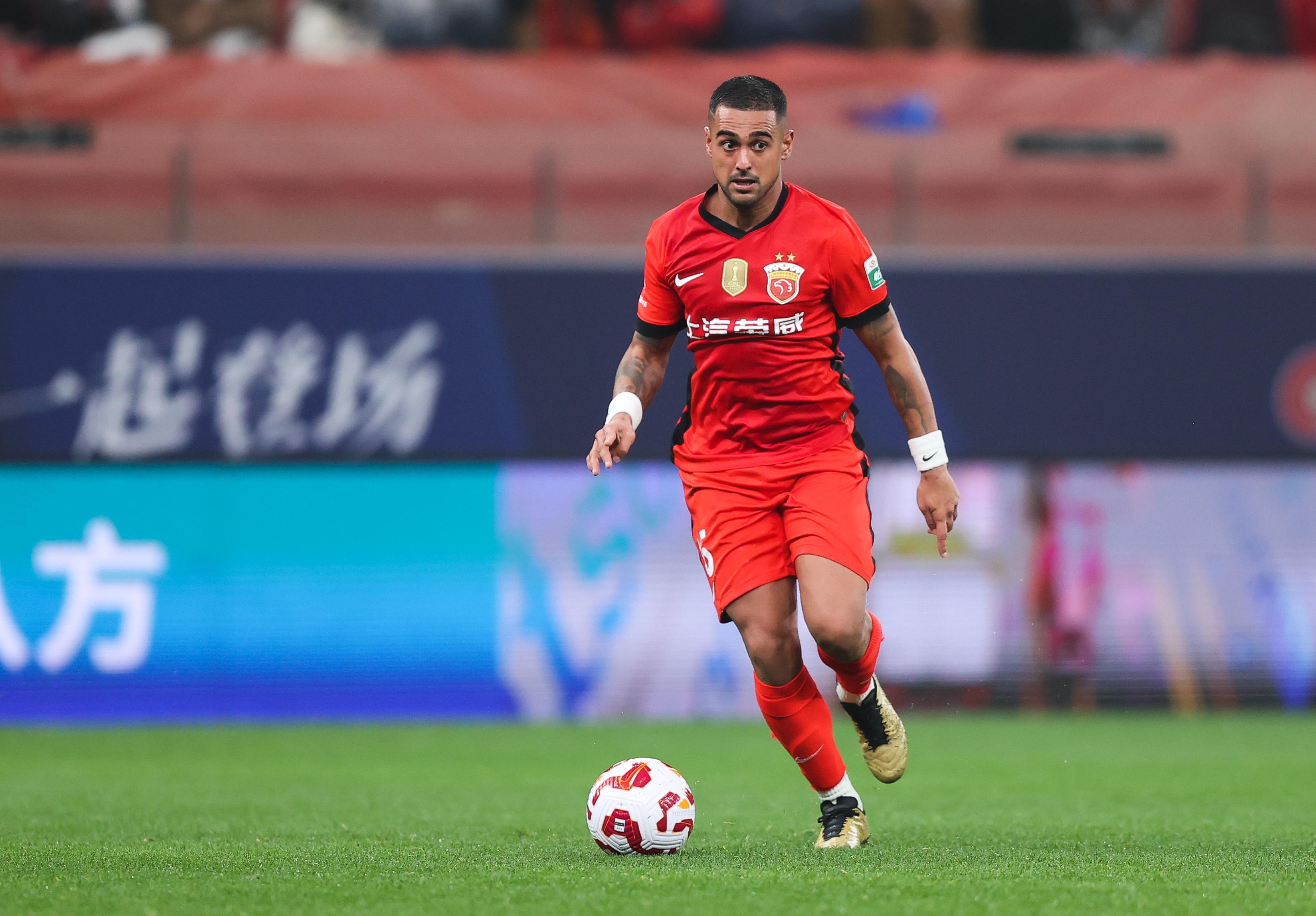 中超第29轮焦点：李新翔蒯纪闻缺阵，上海海港阵容缩水迎战浙江队