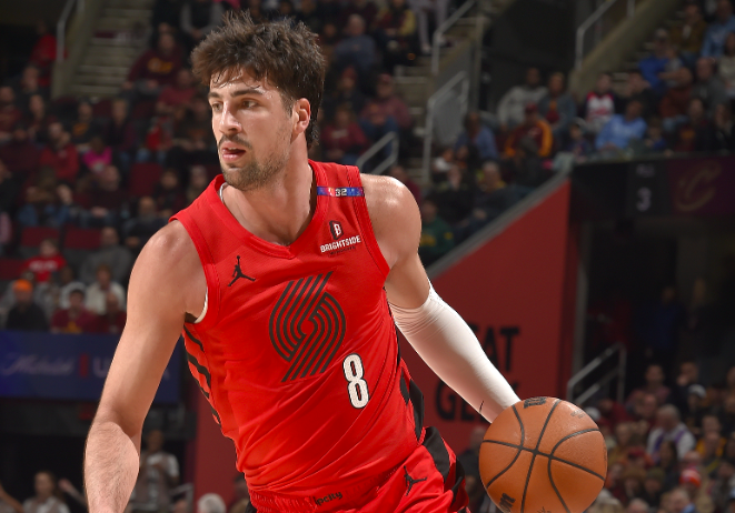 NBA常规赛快船114-107险胜开拓者，阿夫迪亚连续三场20+展现不俗火力