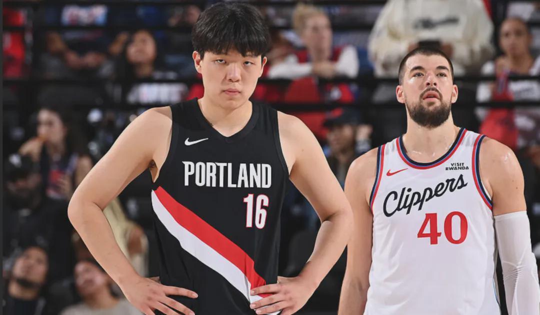 湖人无詹优势爆发，里夫斯51分碾压国王 快船五小套路险胜开拓者