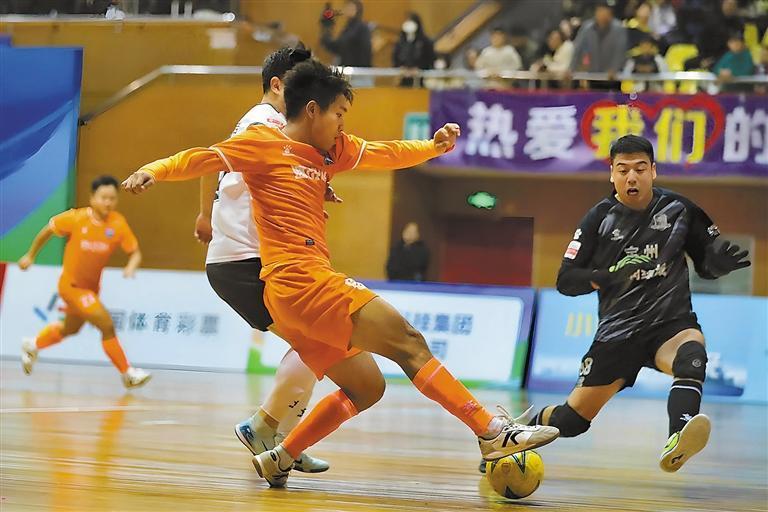 廊坊队主场6:2碾压定州队，河北五超展现火爆攻防大战